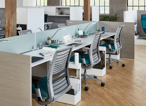 FrameOne desking solution