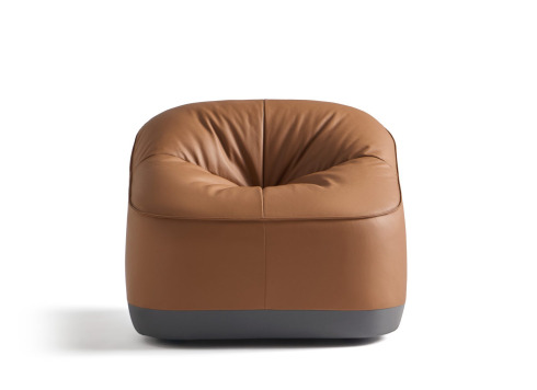 pouf chair in brown leatherCubow Lounge by Viccarbe