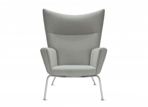 CH445 Wing Chair